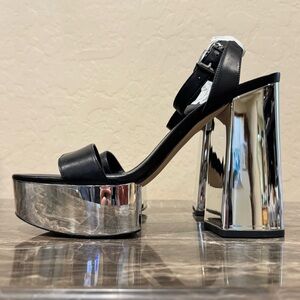 NEW MICHAEL Michael Kors Ashton Ankle-Strap Platform Sandals